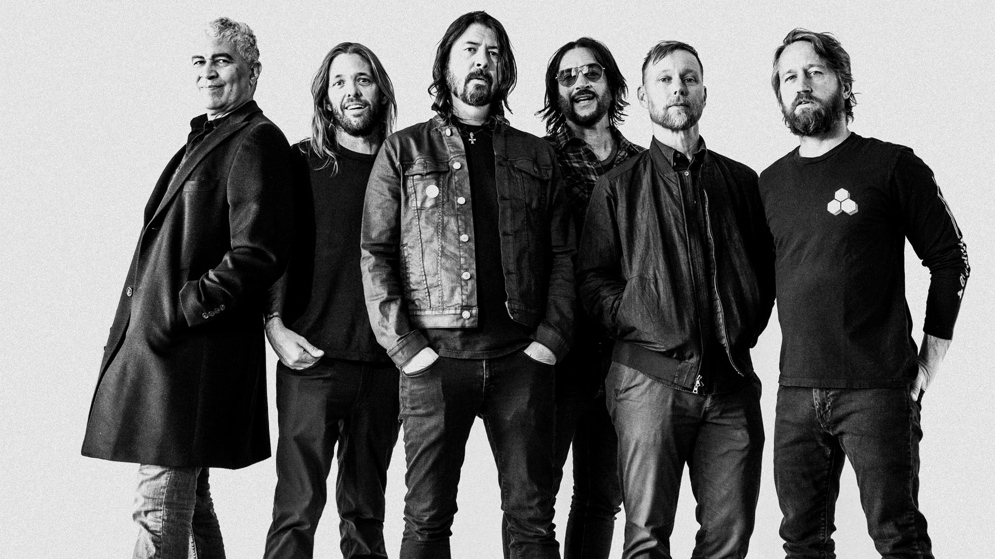 Возрождение оффлайн концертов: Foo Fighters на Madison Square Garden, объёмное звучание в наивысшем качестве от Apple Music и другие новости мира музыки